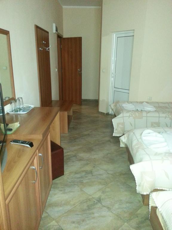 Family Hotel Yola Chepelare Habitación foto